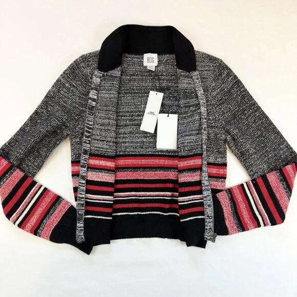 BDG Urban Outfitters Women Size M Quinn Zip Up Sweater Black & Red NWT$69 - Picture 5 of 13